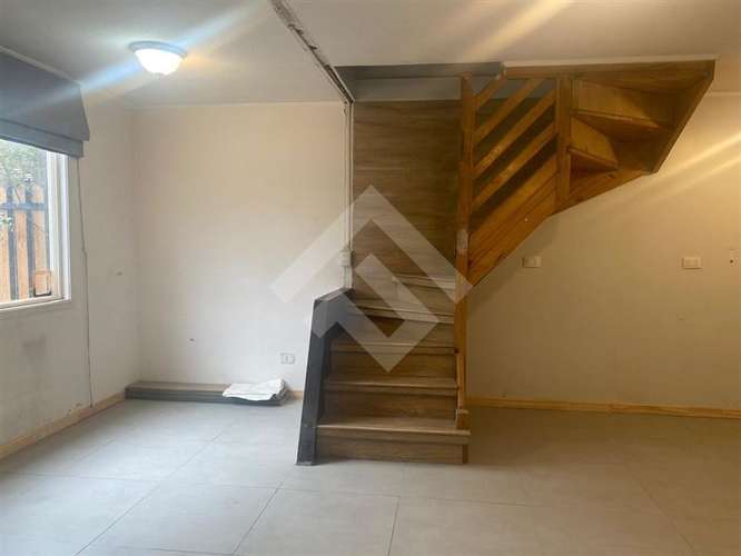 Venta Casa Lampa, 4 Dormitorios,1 Baño 2 Est.109 mt2/54 mt2
