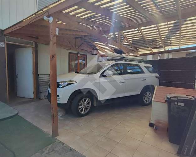 Venta Casa Lampa, 4 Dormitorios,1 Baño 2 Est.109 mt2/54 mt2