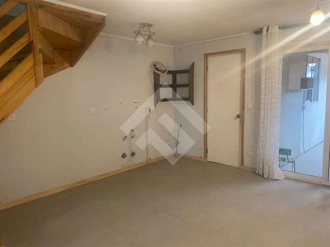 Venta Casa Lampa, 4 Dormitorios,1 Baño 2 Est.109 mt2/54 mt2