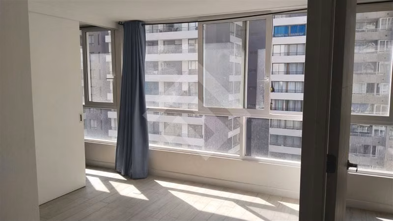 Venta departamento Santiago 2 dormitorios Metro Santa Ana - Imagen 2