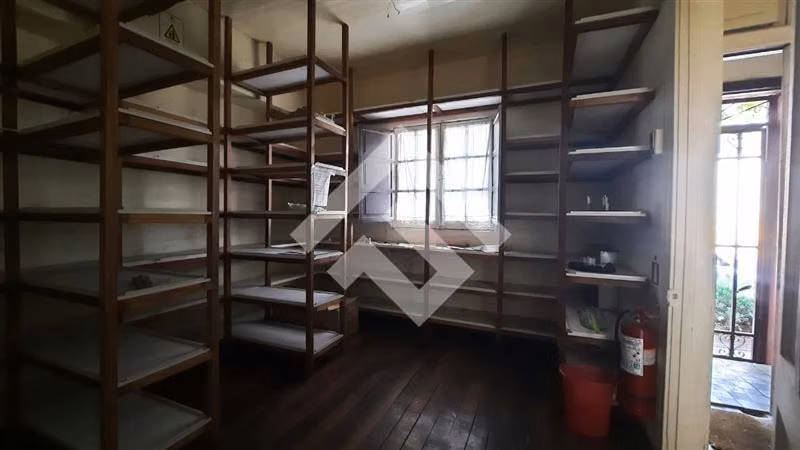 Venta Local Comercial Santiago 4 privados patio techado