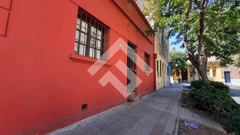Venta Local Comercial Santiago 4 privados patio techado