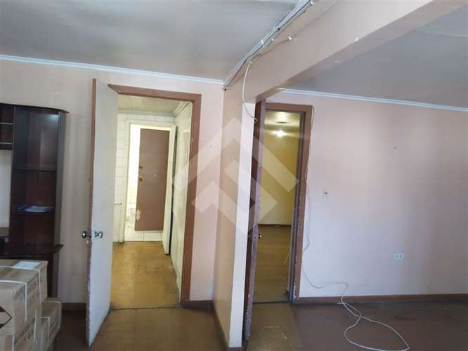 Venta de Casa Estación Central de 5 dorm 2 baños estacionam