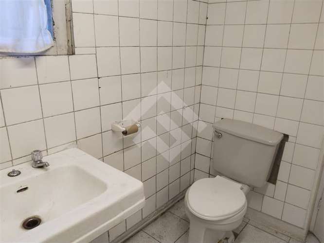 Venta de Casa Estación Central de 5 dorm 2 baños estacionam