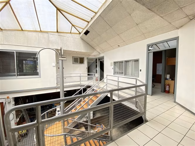 Oficina con Bodega en venta en Santiago