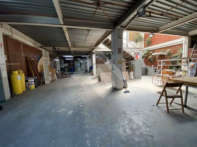 Oficina con Bodega en venta en Santiago