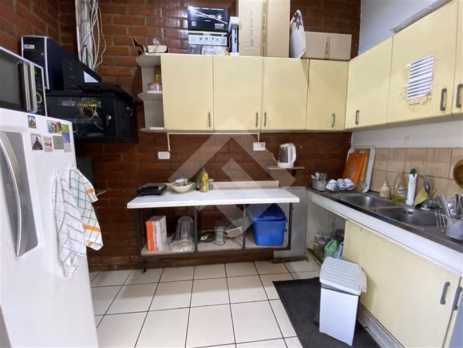 Oficina con Bodega en venta en Santiago