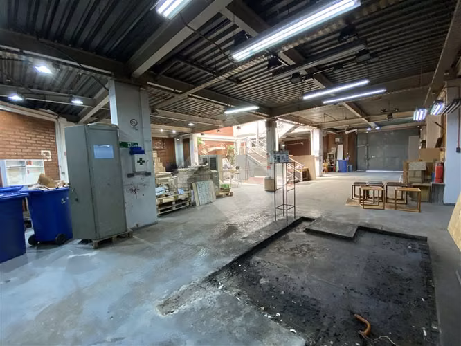 Oficina con Bodega en venta en Santiago