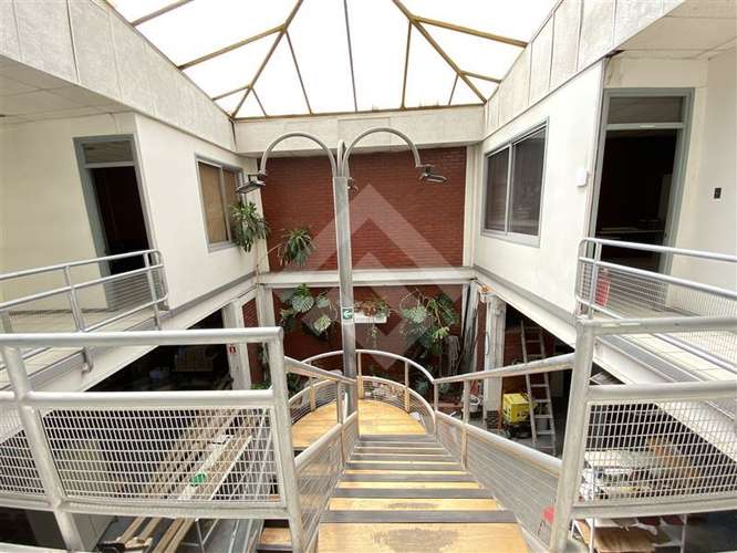 Oficinas o Local, Bodega enventa 18/san ignacio Santiago