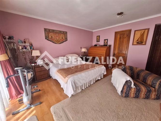 Parcela vendo 5D 4B piscina condominio en Colonia Alemana
