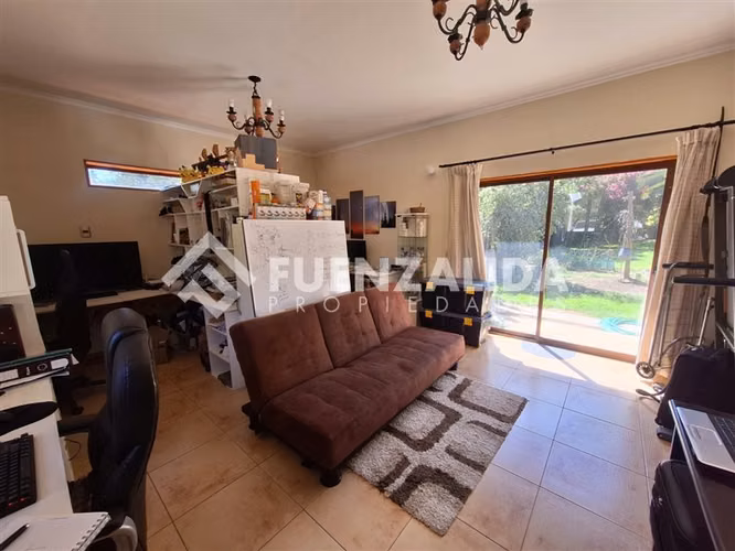 Parcela vendo 5D 4B piscina condominio en Colonia Alemana