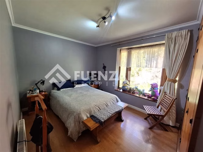 Parcela vendo 5D 4B piscina condominio en Colonia Alemana