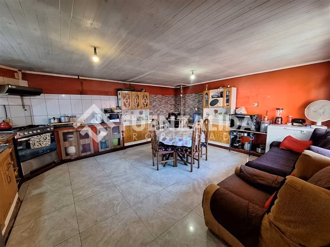 Casa en venta de 4 dorm. en Peñaflor Vicuña Mackenna