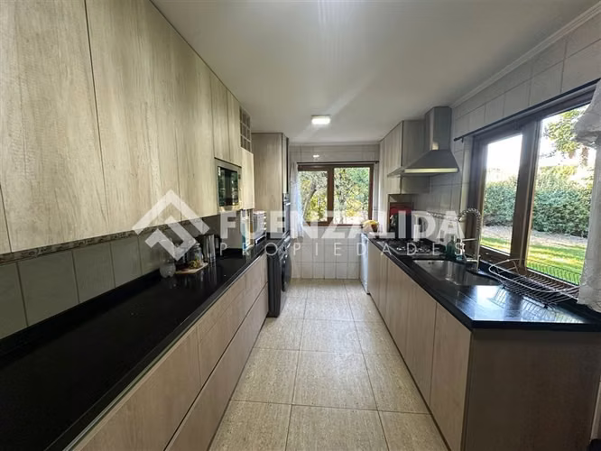 EN Venta Casa en parcela I. de Maipo con Rec. final y piscin