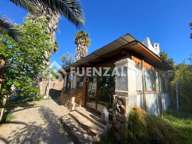 Casa Vendo 3D 2B piscina terraza en centro Isla de Maipo