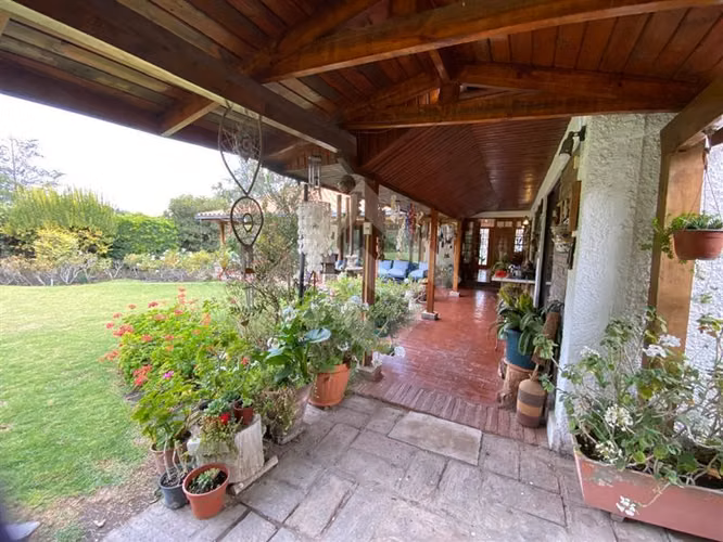 Parcela vendo con 3 casas piscina quincho en Talagante