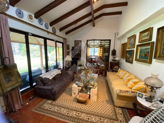 Parcela vendo con 3 casas piscina quincho en Talagante