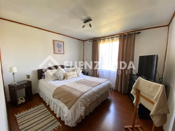 Casa Vendo 4D 3B Piscina Quincho Terraza en Peñaflor