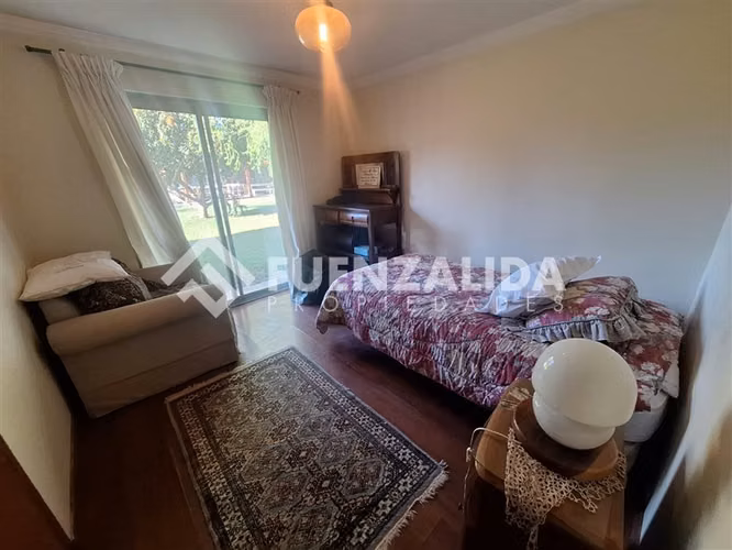 Casa en venta de 4 dorm. en Peñaflor Colonia Alemana