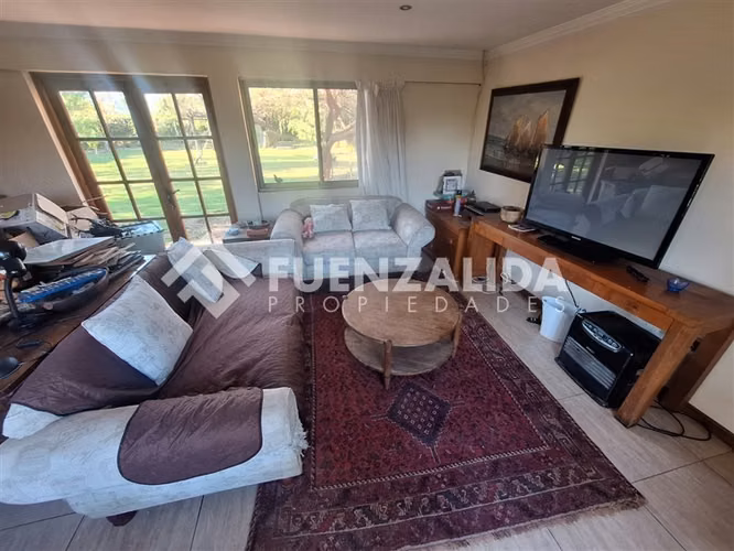 Casa en venta de 4 dorm. en Peñaflor Colonia Alemana