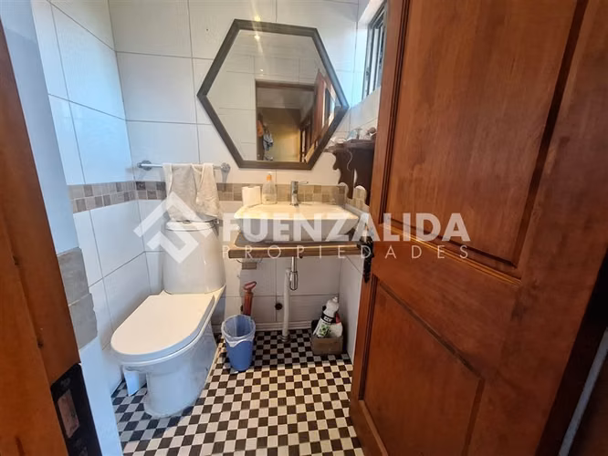 Casa en venta de 4 dorm. en Peñaflor Colonia Alemana