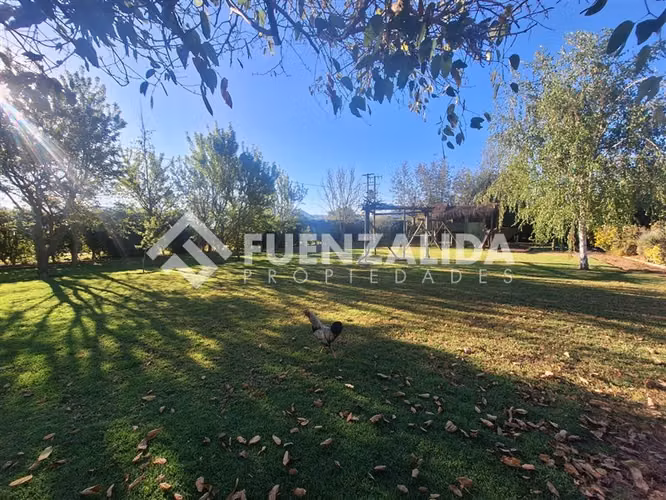 Casa en venta de 4 dorm. en Peñaflor Colonia Alemana