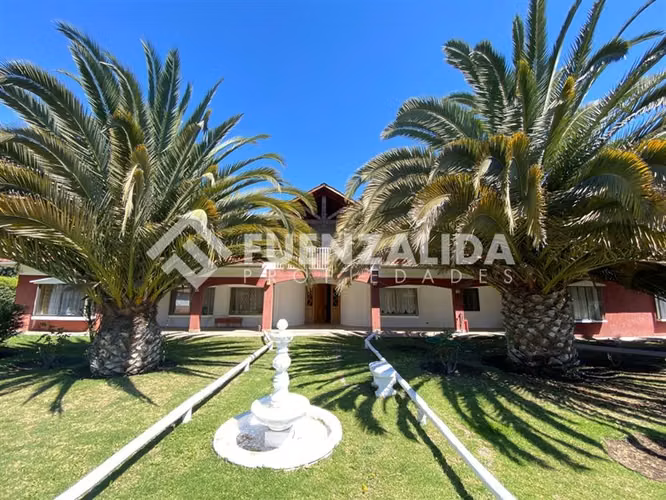 Casa vendo 7D 7B Piscina Gran Quincho Condominio Talagante
