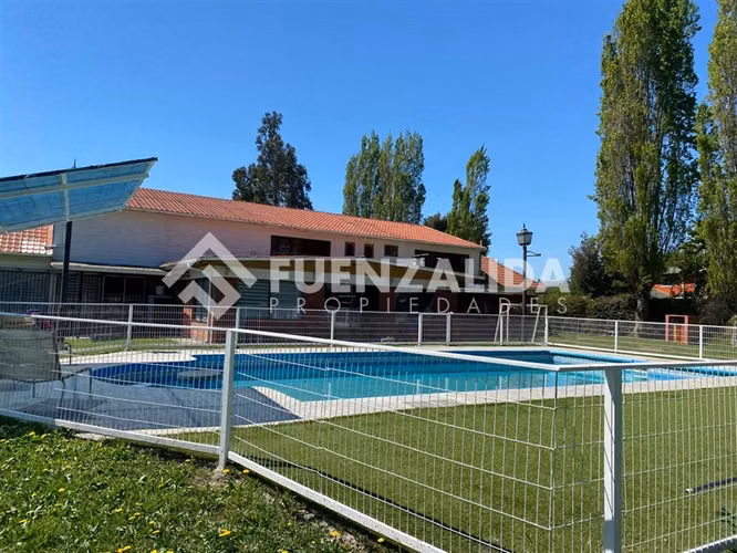 Casa vendo 7D 7B Piscina Gran Quincho Condominio Talagante