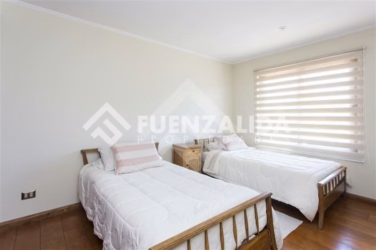 Casa en venta de 6 dorm. en Talagante