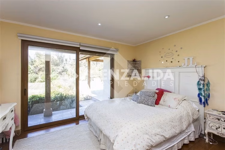 Casa en venta de 6 dorm. en Talagante
