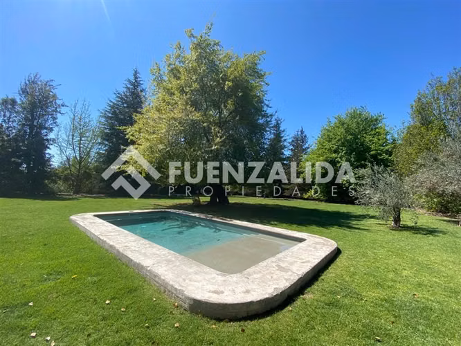 Parcela vendo 6D 6B piscina terraza en Talagante