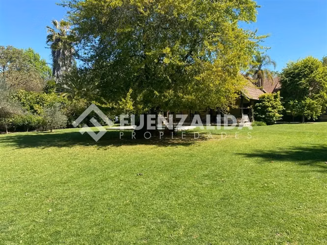 Parcela vendo 6D 6B piscina terraza en Talagante