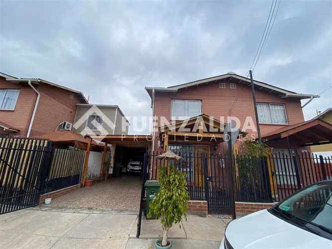 Casa Vendo 2D 1B 2 Estacionamientos Terraza Peñaflor