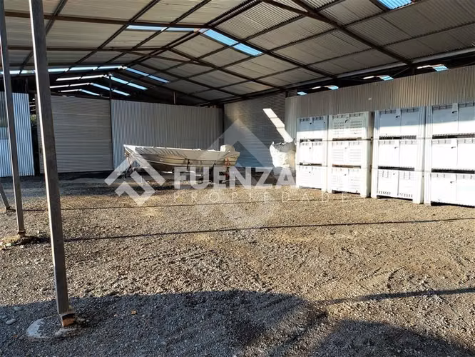Parcela vendo c galpon 2 casas (remodelar) en Isla de Maipo