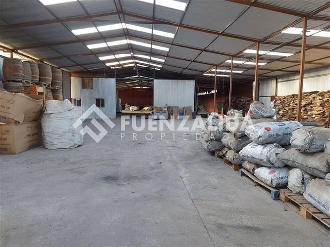 Parcela vendo c galpon 2 casas (remodelar) en Isla de Maipo