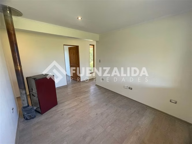 VENTA CASA 4D 3B COND CON RECEPCION FINAL - Imagen 24