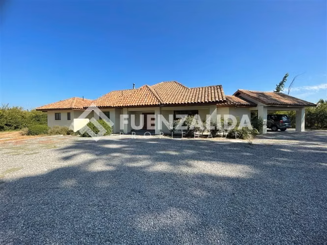 VENTA CASA 4D 3B COND CON RECEPCION FINAL - Imagen 19