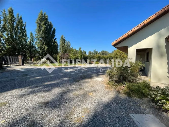VENTA CASA 4D 3B COND CON RECEPCION FINAL - Imagen 20
