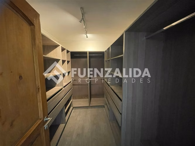 VENTA CASA 4D 3B COND CON RECEPCION FINAL - Imagen 11