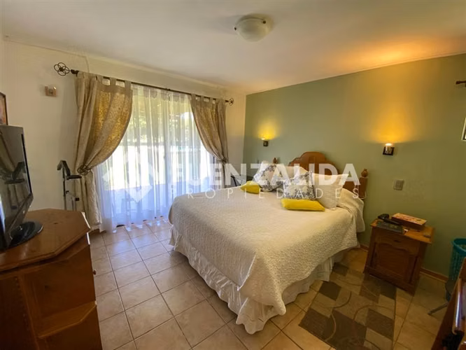 Parcela arriendo de 3D 3B sala estar piscina terraza Peñaflo