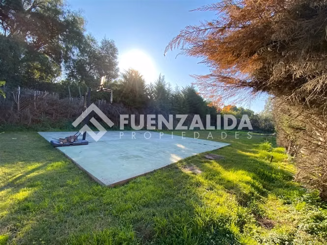 Parcela arriendo de 3D 3B sala estar piscina terraza Peñaflo