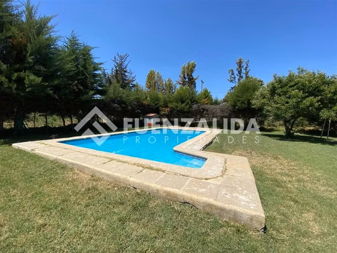 Parcela arriendo de 3D 3B sala estar piscina terraza Peñaflo