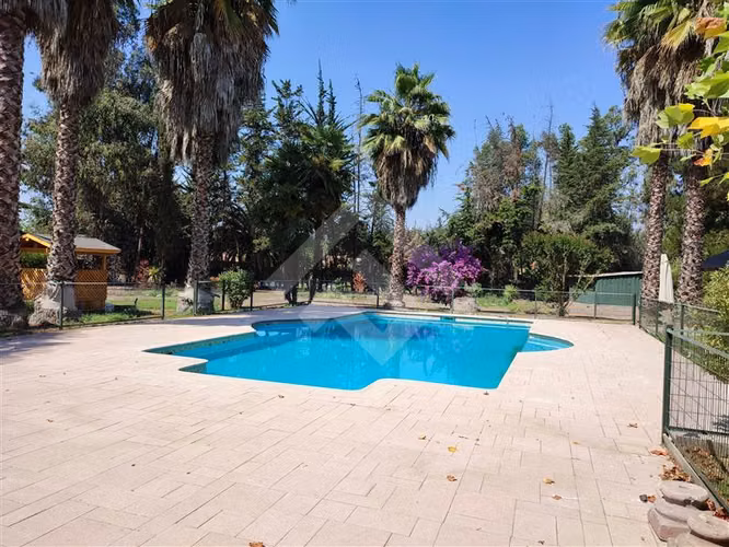 Casa en Parcela se vende 4D 4B Piscina Condomino Talagante