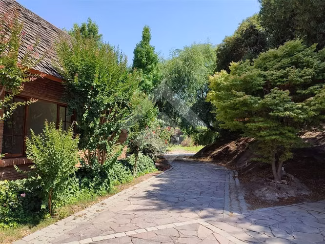Casa en Parcela se vende 4D 4B Piscina Condomino Talagante