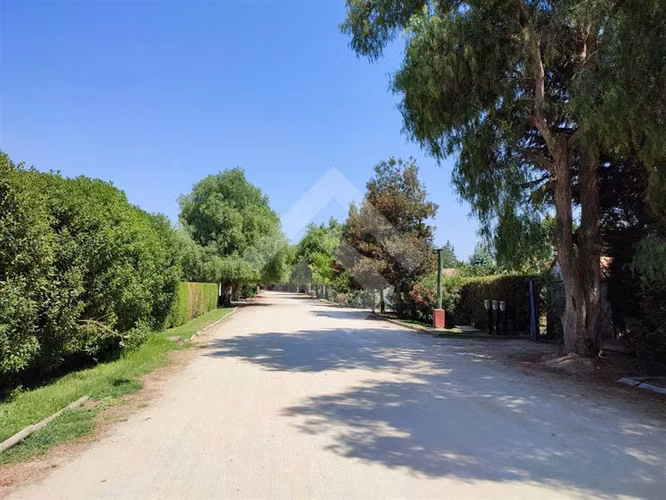 Casa en Parcela se vende 4D 4B Piscina Condomino Talagante