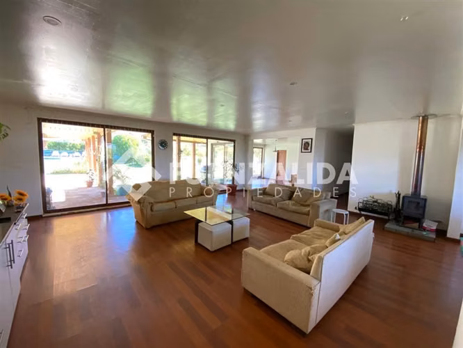 Parcela Vendo 7D 7B piscina en Condominio Padre Hurtado