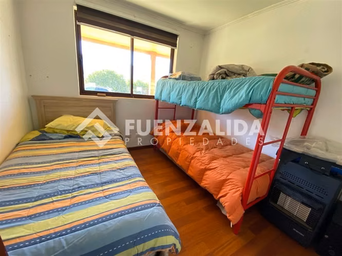 Parcela Vendo 7D 7B piscina en Condominio Padre Hurtado