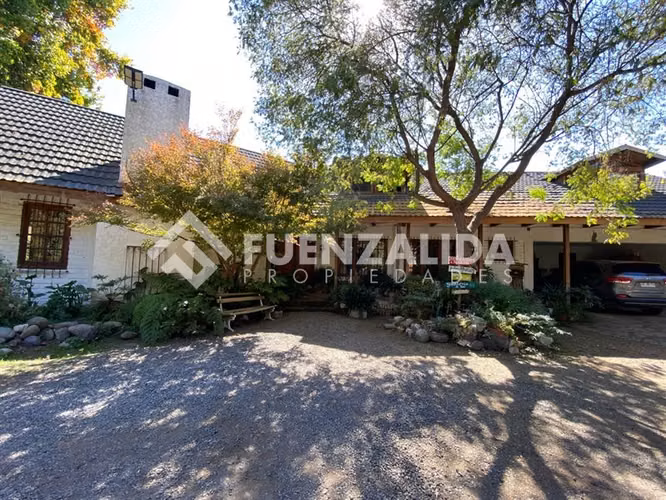 Parcela vendo 7D6B piscina gran jardin no condominiTalagante