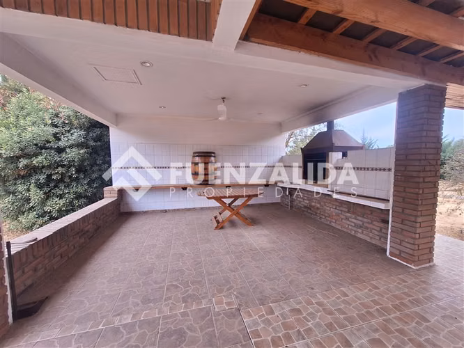 Casa en venta de 6 dorm. en Talagante. Colegio Carampangue