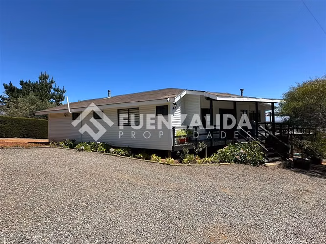 Casa en venta de 4 dorm. en Algarrobo